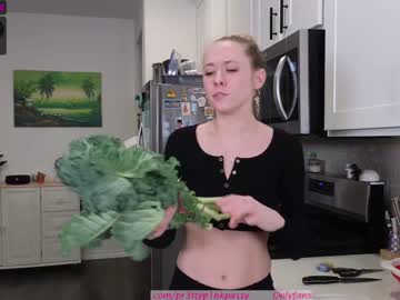 webcam girl pr3ttyp1nkpussy capture image #3530116