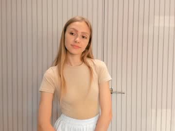 webcam girl moonlight_stacy capture image #4028733