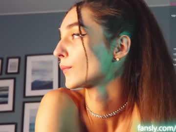 webcam girl angels_kiss capture image #2539633