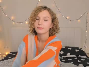 webcam girl emily_home capture image #2932578