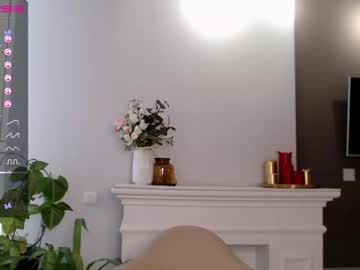 webcam girl small_blondee capture image #1825661