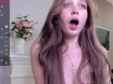 webcam girl small_blondee capture image #1984728