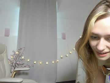 webcam girl e_l_o_d_i_e capture image #1881994