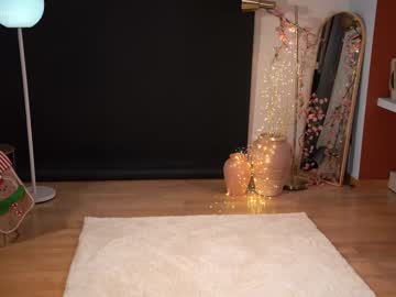 webcam girl chillwithkira capture image #3349694