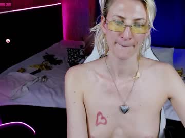 webcam girl eva__blonde capture image #2085037