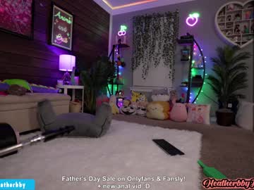 webcam girl heatherbby9 capture image #2037186
