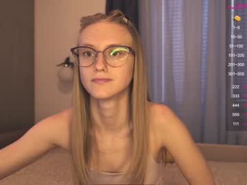 webcam girl angeellina capture image #1517102