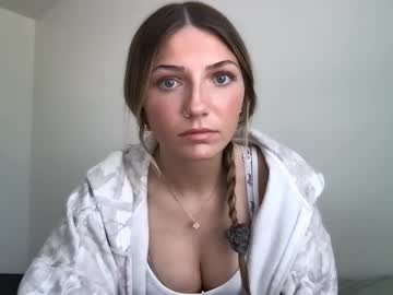 webcam girl emiefox2 capture image #4088057