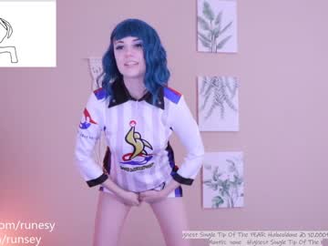 webcam girl runesy capture image #1937354