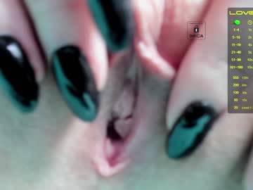 webcam girl _witch__ capture image #675849