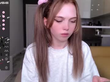 webcam girl small_blondee capture image #2068188