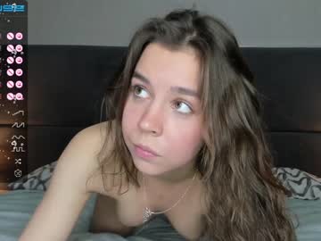 webcam girl monika_youthfull capture image #3498956