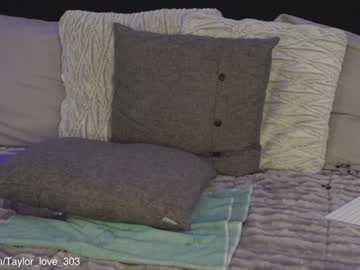 webcam girl taylor_love_303 capture image #1015793