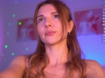 webcam girl sweetkira555 capture image #2752405