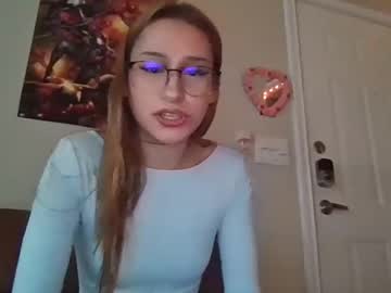 webcam girl madiosnrios capture image #4088080