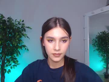 Cam for li1lee_cherry