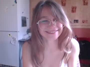 webcam girl mekyy_no_neko capture image #2858078