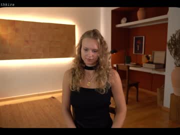 webcam girl chillwithkira capture image #2617748