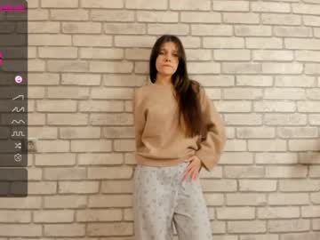 webcam girl carolynjacquelins capture image #3169156