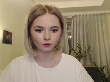 webcam girl yvaine777 capture image #821851