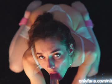 webcam girl angels_kiss capture image #1418859