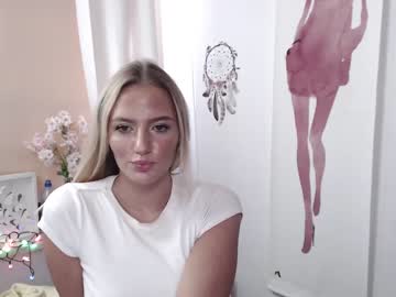 webcam girl shy_zorii capture image #1386731