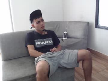 webcam man hotcute_boys capture image #3818884