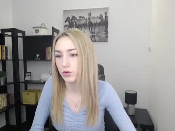 webcam girl little_e_mily capture image #1251288