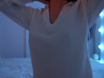 webcam girl houseofkei capture image #1262800