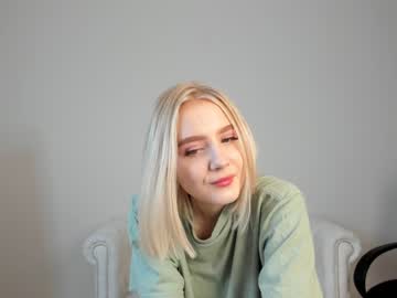 webcam girl oliviabr0wn capture image #3129436