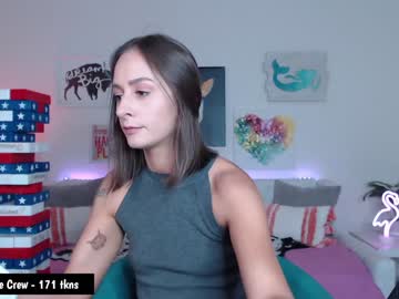 webcam girl holihurricane capture image #2540170