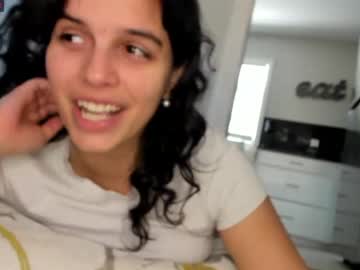 webcam girl lilbeccaxo capture image #3798346
