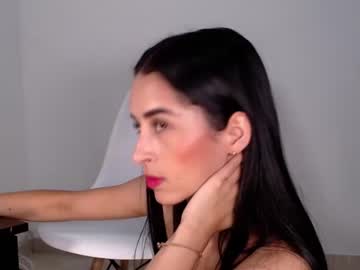 webcam girl nicol_queenn capture image #3973082