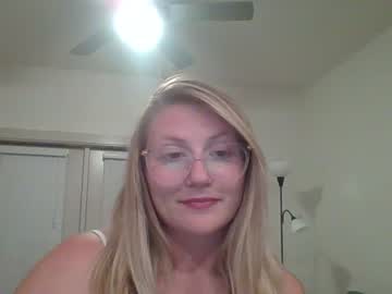 webcam girl katrinalmoore capture image #3966028