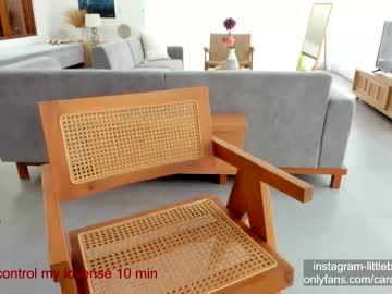 webcam girl carolinaherera capture image #3079150