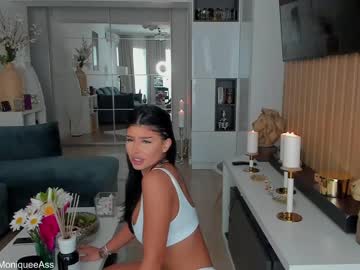 webcam girl moniqueeass capture image #1982227