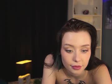 webcam girl ella_knockers_xl capture image #3203450