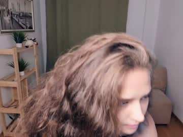 webcam girl gillia_blumber capture image #3959573