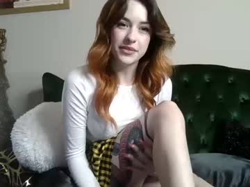 webcam girl milkywhiiite capture image #2383647
