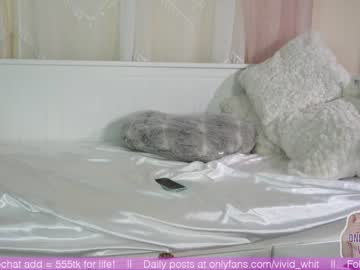 webcam girl vivid_whit capture image #2042397