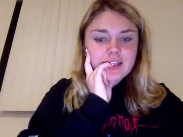 webcam girl cassidyyqueen capture image #3937460