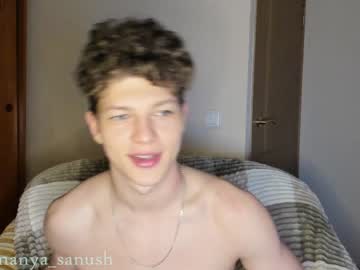 webcam man manya_sanush capture image #1790385