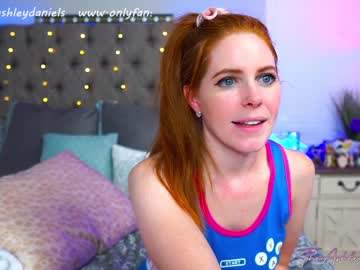 webcam girl theashleydaniels capture image #1355323