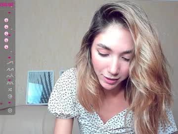 webcam girl sharon__toys capture image #2548785