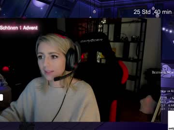 webcam girl kimilee22 capture image #3190953
