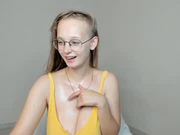 webcam girl your__stephany capture image #2810839