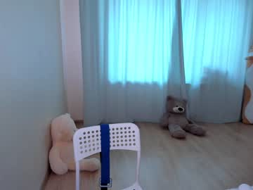 webcam girl yana_squrel_22 capture image #1932007