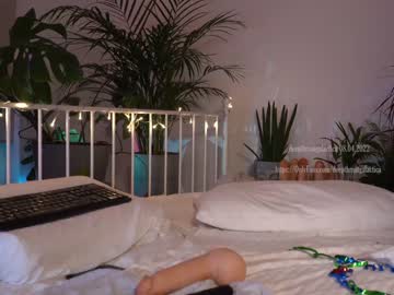 webcam girl _deepthroatgalactica capture image #1518540
