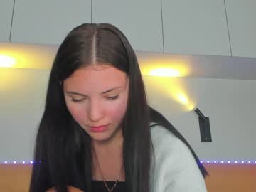 webcam girl sweetie_karoline capture image #2880044