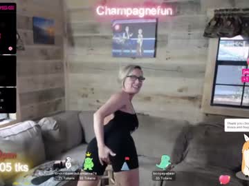 webcam girl champagnefun capture image #1698258
